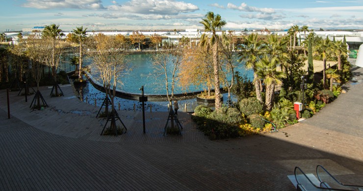 Así es Oasiz Madrid: el megacentro comercial con playa, 'coworking' y un teatro al aire libre