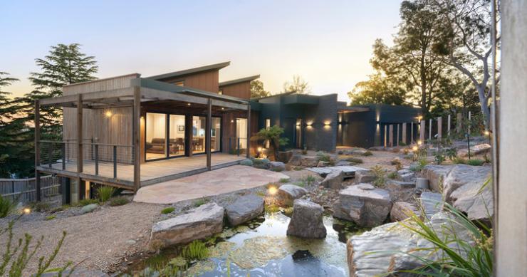 Una espectacular casa prefabricada, pasiva y de diseño en un rincón paradisíaco de Melbourne 
