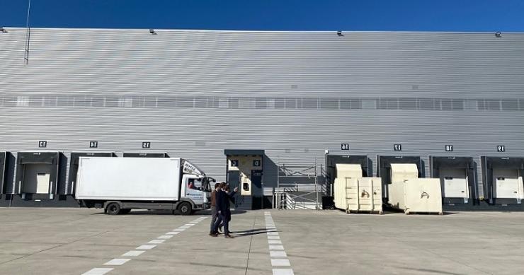 Meridia vende una nave logística en Alcalá de Henares por 24 millones de euros