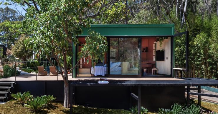 Una casa prefabricada desmontable y creada con contenedores