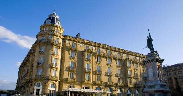 Los hoteles, la logística y el sector 'living' triunfan entre los inversores privados