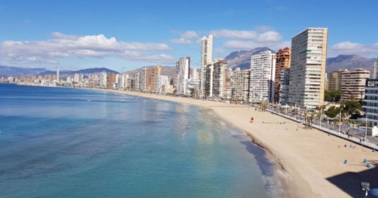 Imagen de viviendas en la costa