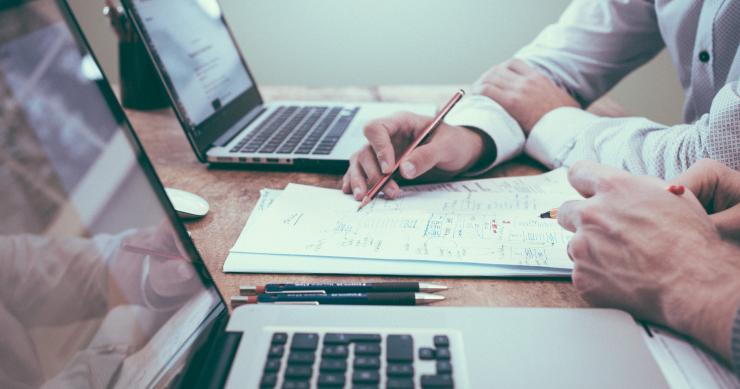 ¿Es imprescindible que una agencia inmobiliaria tenga página web?