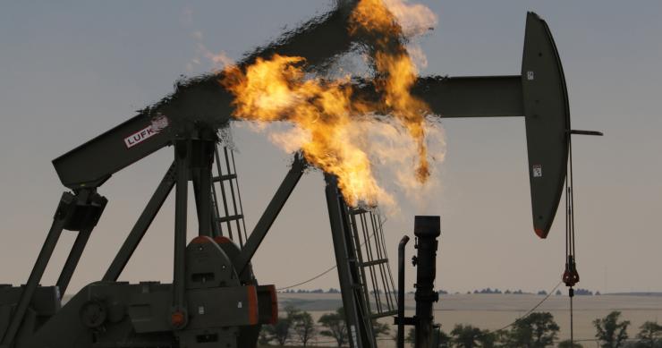 El petróleo Brent roza los 140 dólares y marca máximos desde 2008