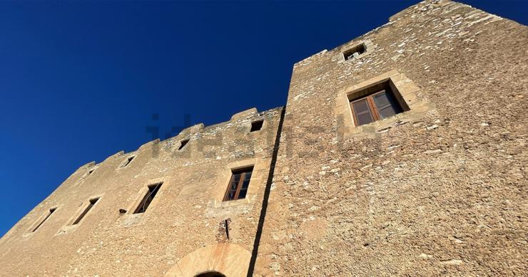 Un espectacular castillo del siglo XI en la Costa Dorada, a la venta por 2,95 millones