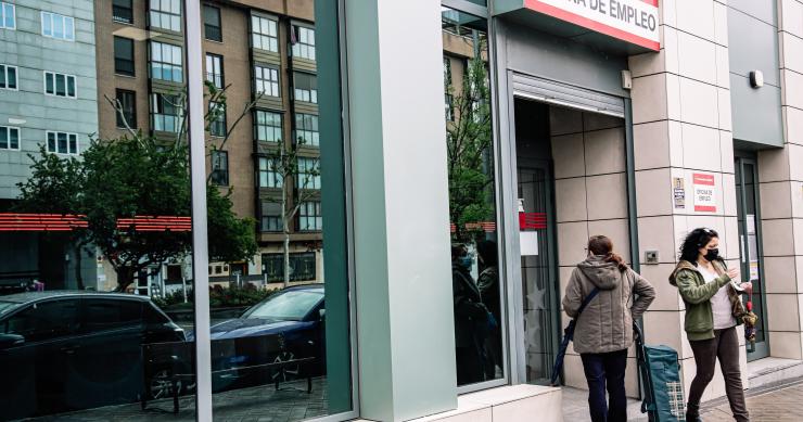 España lidera el paro en la UE desde hace 13 años