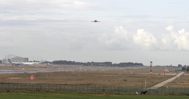 Archivo - Vista del aeropuerto de Palma