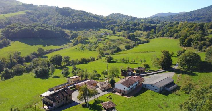 Se vende un pueblo en Asturias por 1,7 millones de euros
