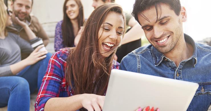 Alud de peticiones al bono joven en Cataluña: 15.000 solicitudes para 9.600 ayudas