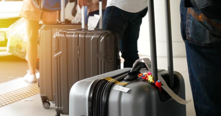Las reservas de viajes de los españoles se frenan