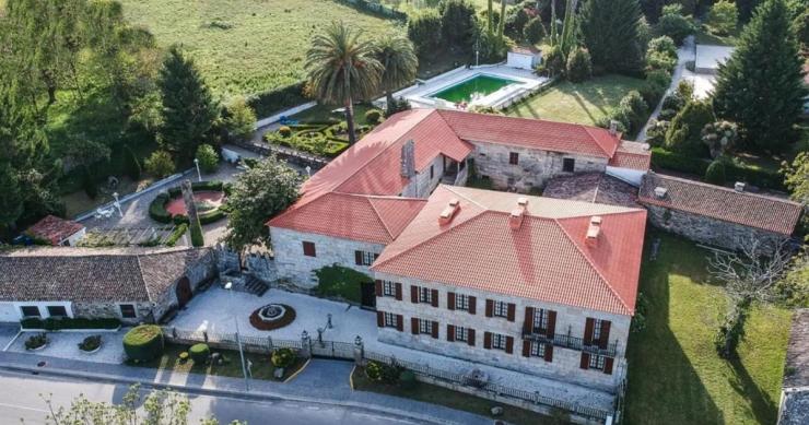 Un maravilloso y señorial pazo convertido en hotel en Sanxenxo, en venta por 3 millones