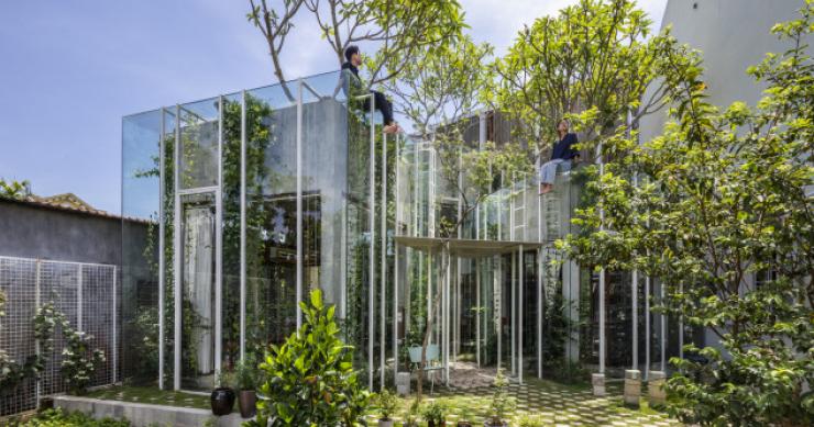 Una impresionante casa de vidrio para disfrutar de la luz y la naturaleza