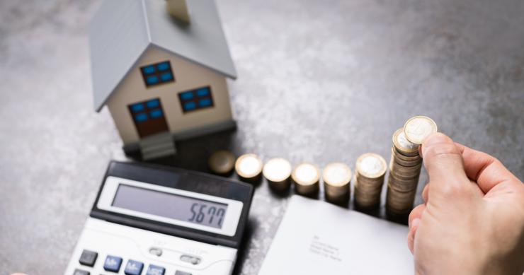 Otra forma de comprar casas que crece en EEUU: hipotecar los fondos y acciones