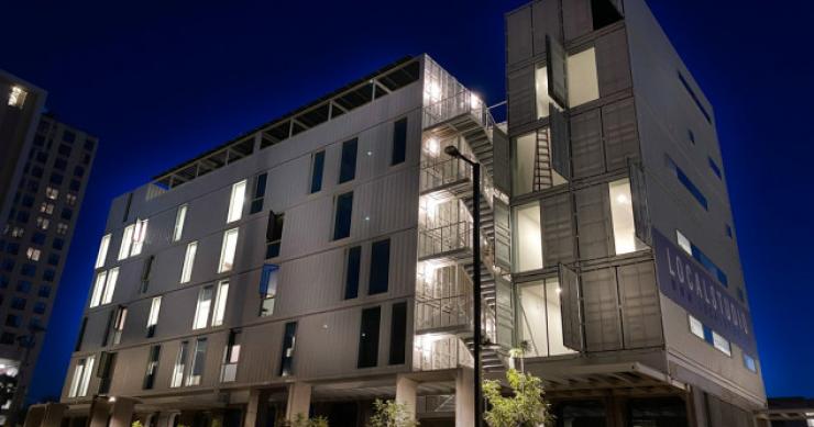 Este es el edificio de viviendas hecho con contenedores más alto de EEUU