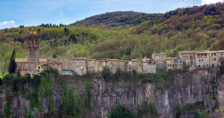 Castellfollit de la Roca, Spania