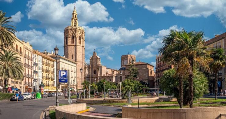 Valencia podrá comprar hasta el 100% de una promoción privada de VPO