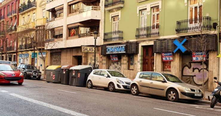 La última sala de cine ‘porno’ en España, en alquiler en idealista