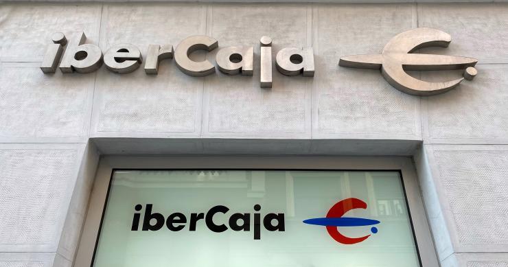 Archivo - Oficina de Ibercaja, a 18 de julio de 2022, en Madrid (España).