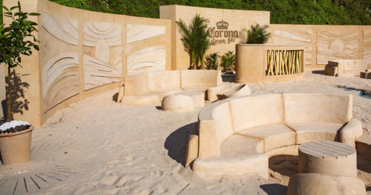 Un bar hecho íntegramente con arena: así es el Corona Natural Bar