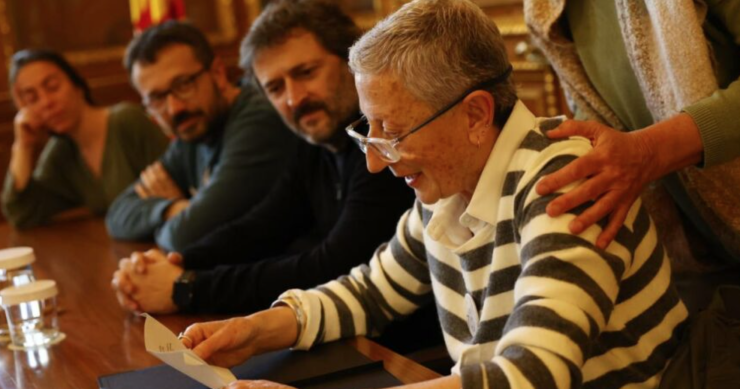 Firma primer proyecto de covivienda senior 