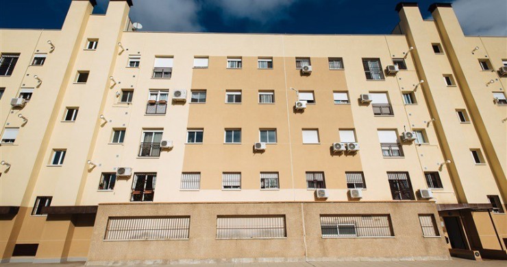 Archivo - Imagen de recurso de un edificio residencial.