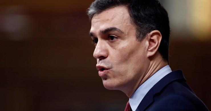 Archivo - El presidente del Gobierno, Pedro Sánchez, durante su intervención en el pleno del Congreso