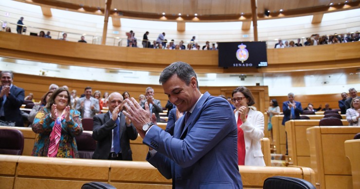 El presidente del Gobierno, Pedro Sánchez, durante un pleno del Senado, a 25 de abril de 2023, en Madrid (España). Sánchez y Feijóo se enfrentan hoy a su cuarto cara a cara en el Pleno del Senado.