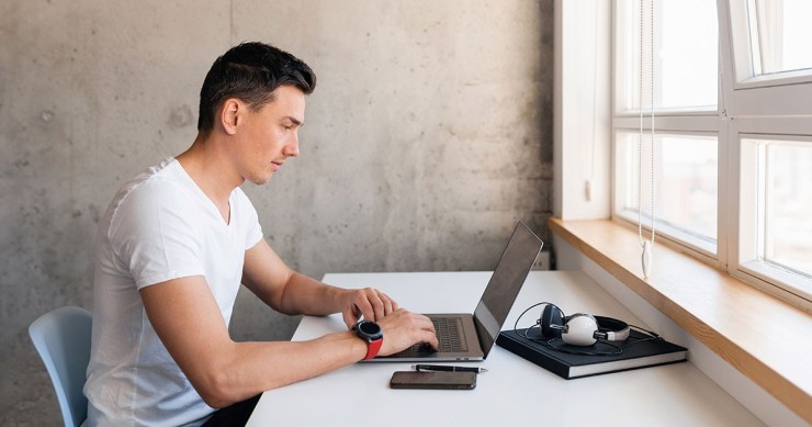 Valencia aprovecha los festivos para probar la jornada laboral de cuatro días