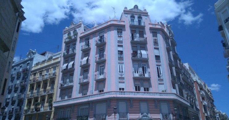 Archivo - Edificio de viviendas