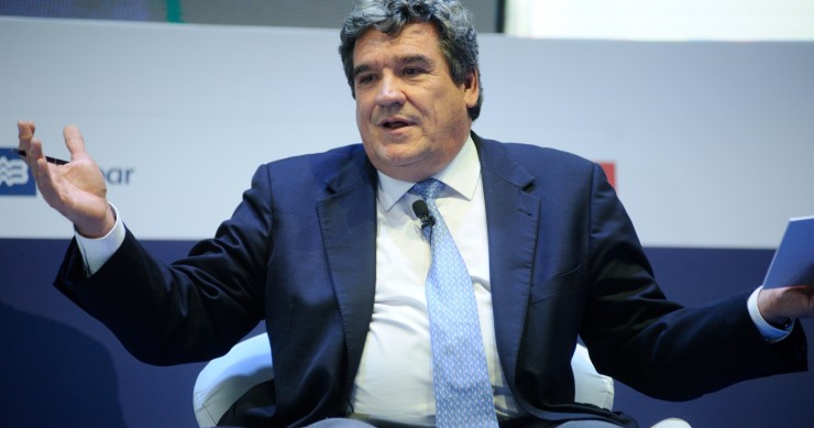 El ministro de Inclusión, Seguridad Social y Migraciones, José Luis Escrivá, durante su intervención en la 38 Reunió Cercle d'Economia.