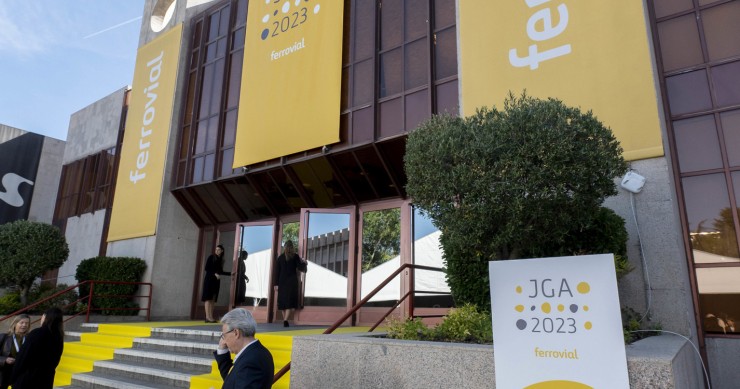Archivo - Exterior del auditorio ONCE antes de que comience la segunda convocatoria de la Junta General Ordinaria de Accionistas de Ferrovial