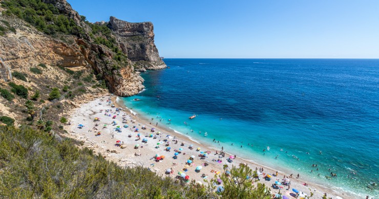 Bookings for holiday homes on the coast for August have already reached 74%