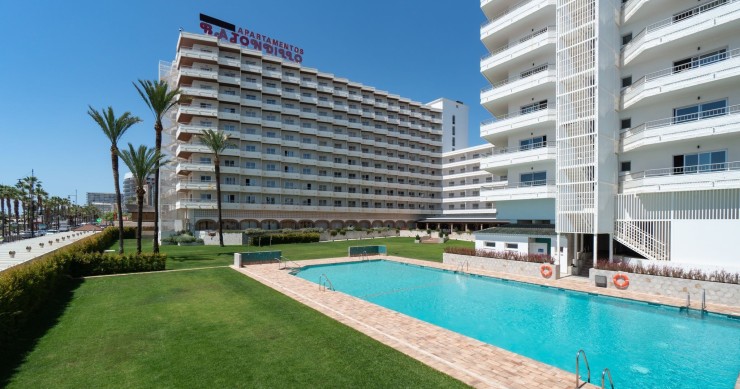 Archivo - El nuevo perfil del hipotecado no residente en España es más joven y de países anglosajones, según UCI. 