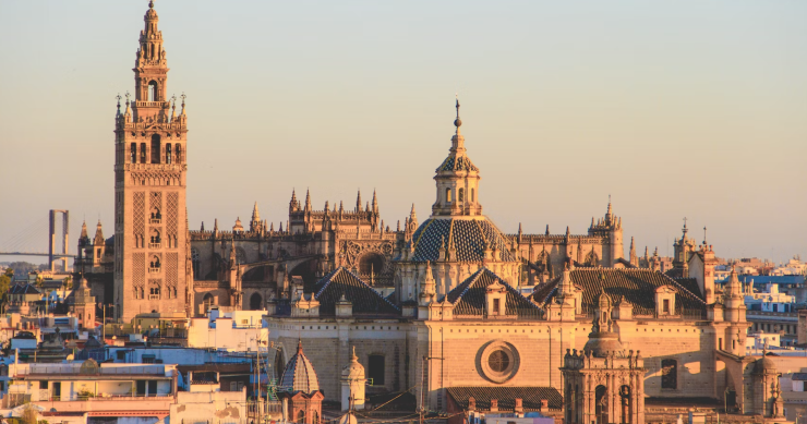Sevilla, ein Wohnparadies: mehr als 8.600 neue Häuser und 9.505 gebrauchte Häuser