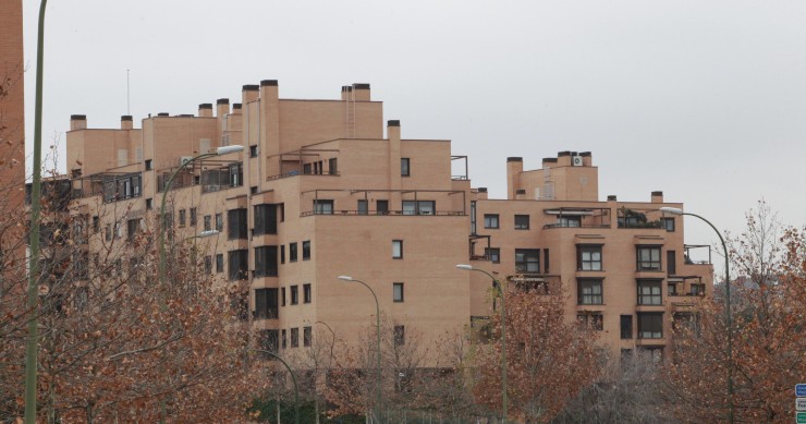 Archivo - Pis, casa, edifici, construcció, compra, lloguer, hipoteques (recurs)