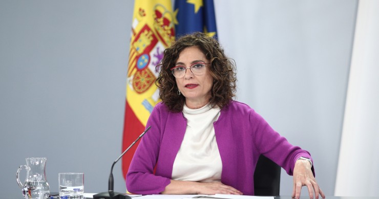 Archivo - La ministra de Hacienda y portavoz del Gobierno, María Jesús Montero, durante su intervención en la rueda de prensa posterior al primer Consejo de Ministros celebrado tras el final del estado de alarma, en Madrid (España), a 23 de junio de 2020.