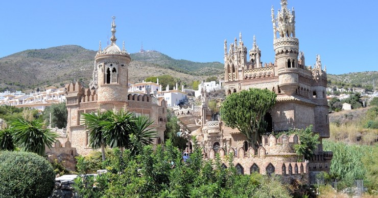 What are the top 6 Spanish towns to retire in?