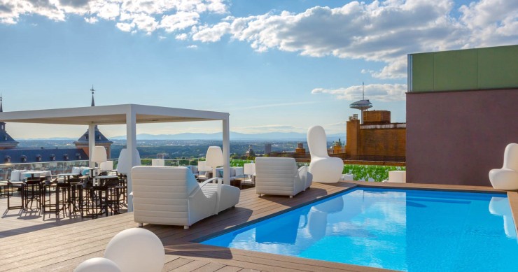 Archivo - CBRE Global compra el Hotel Exe Moncloa.