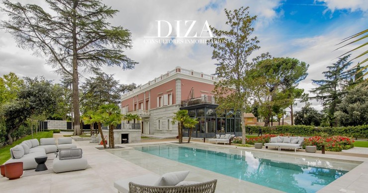 Mansion for sale with materials from a former palace in one of Madrid's most luxurious areas