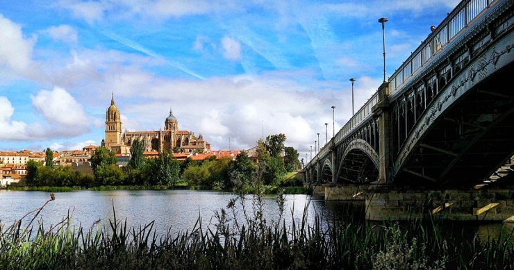 Living in Salamanca: pros and cons, best neighbourhoods and cost of living