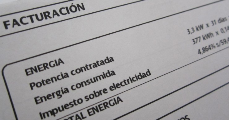 Archivo - Imagen de recurso de una factura de electricidad.