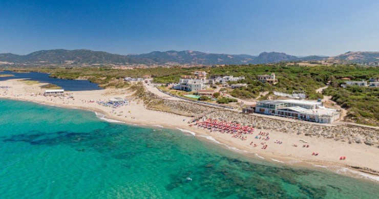 El hotel Bellevue Sardinia Resort Affiliated by Meliá, que contará con 139 habitaciones y se ubica en la costa de Sassari al norte de la isla de Cerdeña.