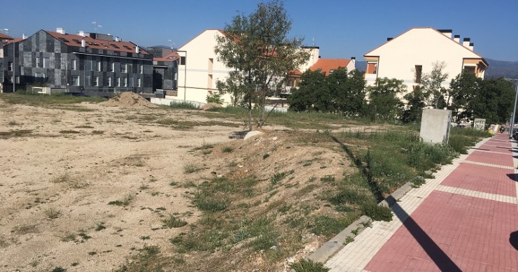 Suelo de Sareb en el extrarradio de Madrid