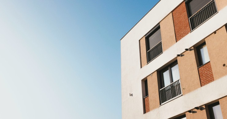 Fachada de un edificio de viviendas