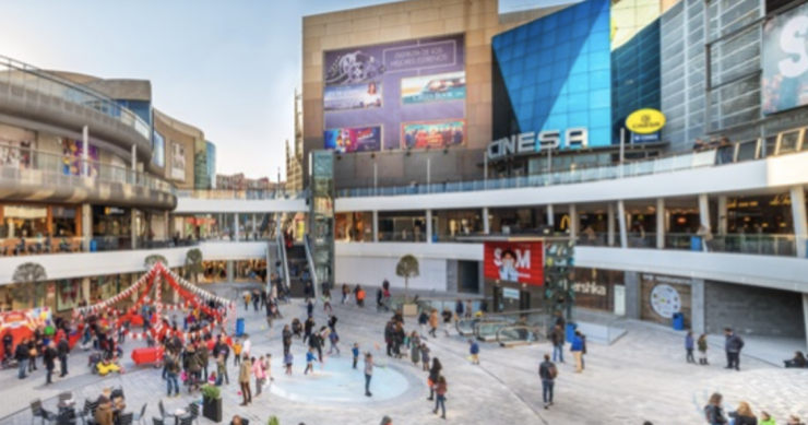 Un grupo valenciano compra por 140 millones los centros comerciales de ASG