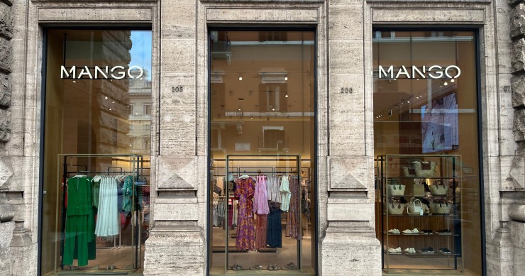 Tienda de Mango en la galería Alberto Sordi de Roma