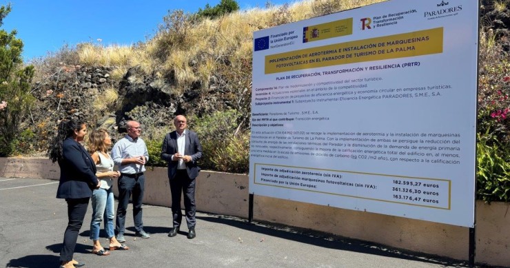 La presidenta de Paradores, Raquel Sánchez, en una visita a La Palma.