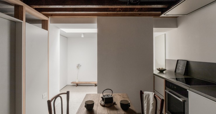 El estudio londinense Tuckey Design Studio ha llevado a cabo una notable transformación en una casa victoriana en Knightsbridge conocida como Bough Terrace.