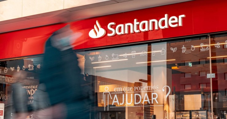 Archivo - Logo de Banco Santander.