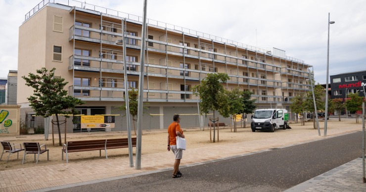 Barcelona se estrena en la industrialización y suma 150 nuevas viviendas a su parque
